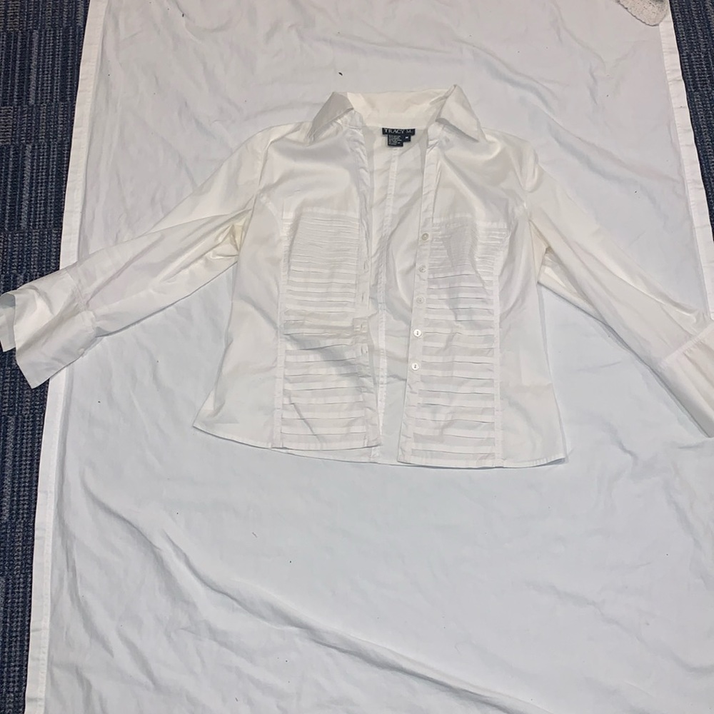 Tracy M button up